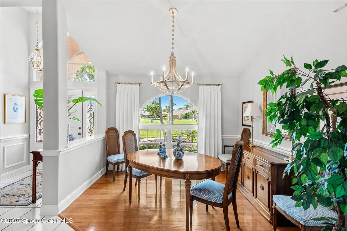 Photo of 952 Wildwood Drive