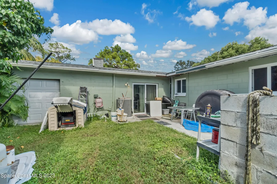 Photo of 1205 Princeton Road