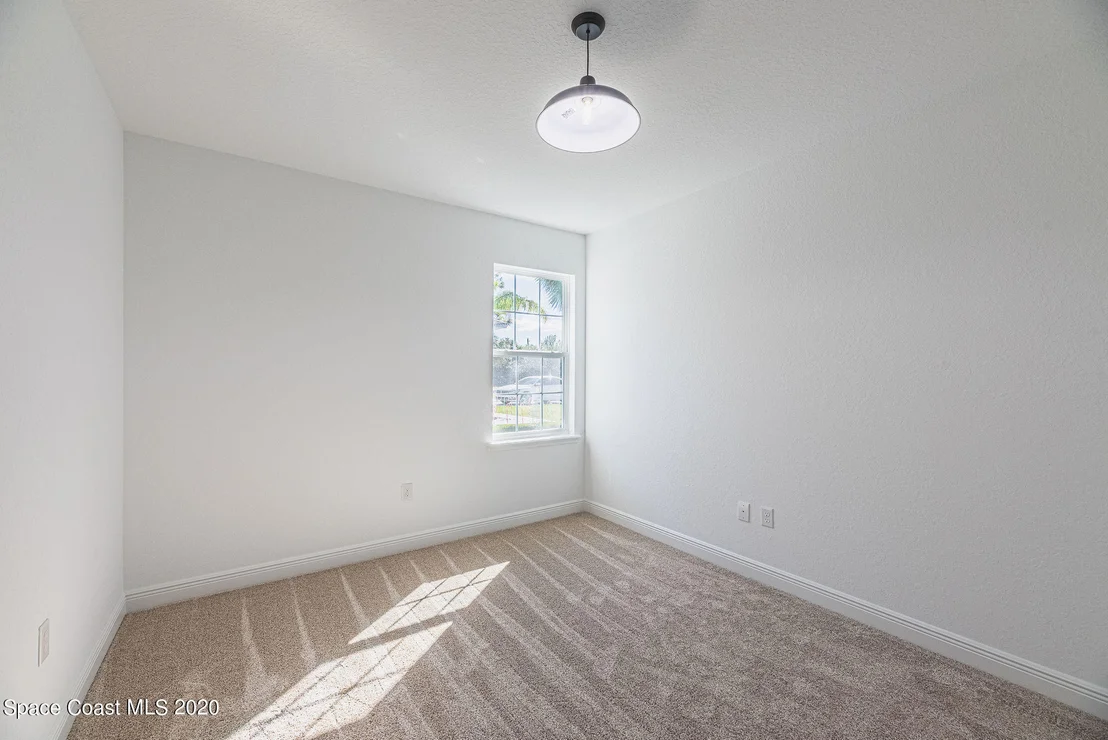 Photo of 431 Crescent Drive