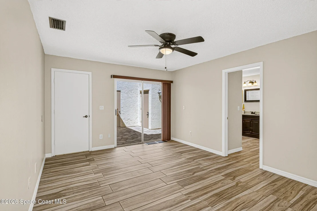 Photo of 718 Pine Island Drive