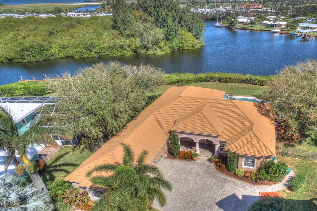 Photo of 256 Lanternback Island Drive
