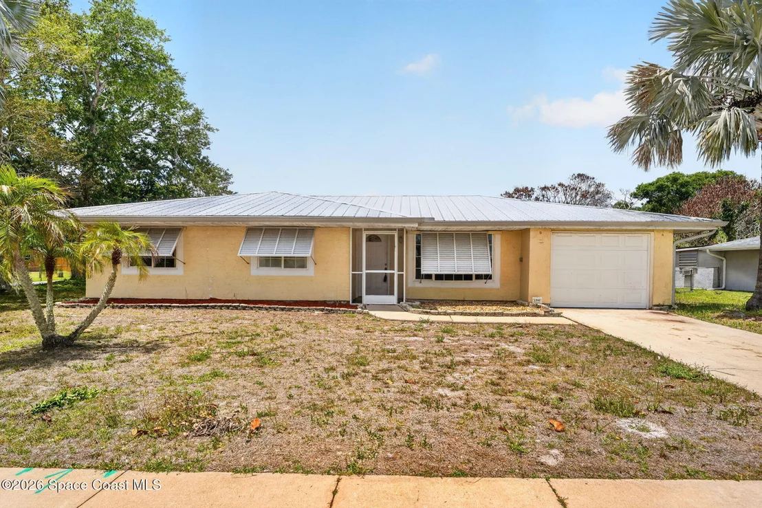 Photo of 1340 Mariposa Drive NE