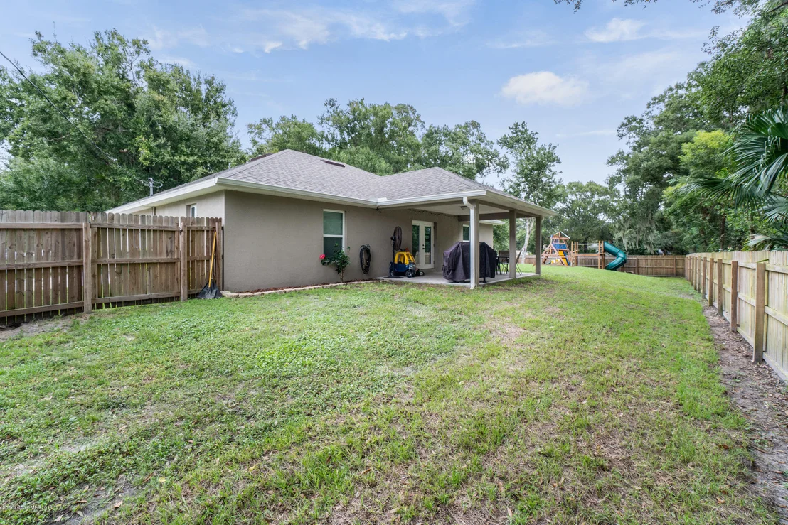 Photo of 5715 Lord Street