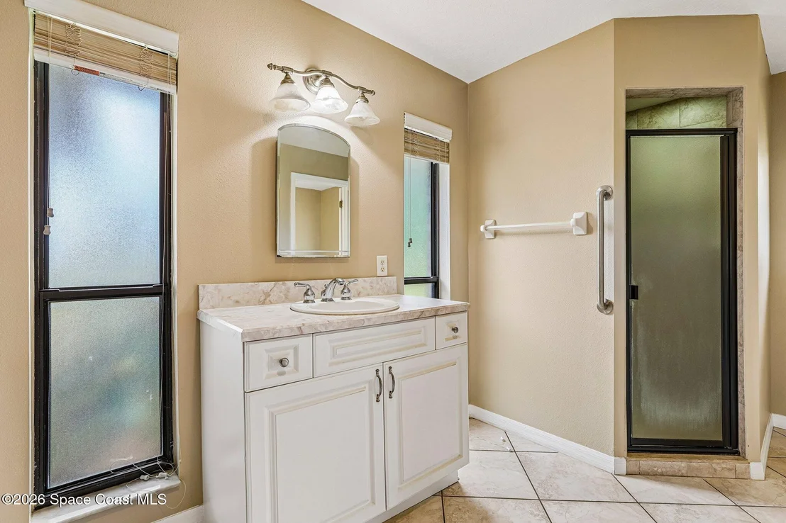 Photo of 2460 Lacourt Lane