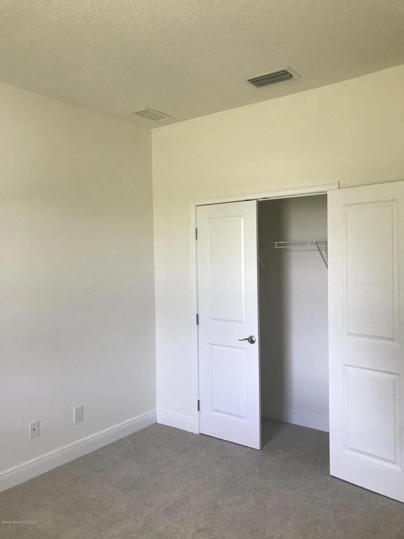 Photo of 4913 Bridge Road