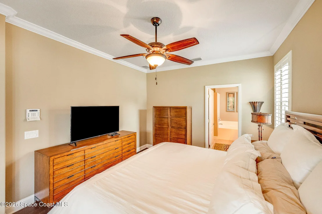 Photo of 522 Waterside Circle