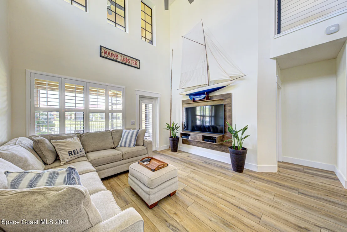 Photo of Unit 101 at 1340 Lara Circle