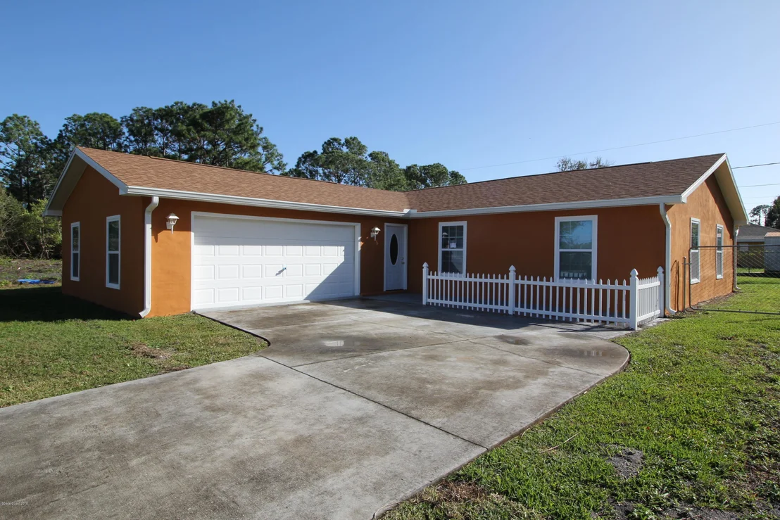 Photo of 1508 Talbott Street SE