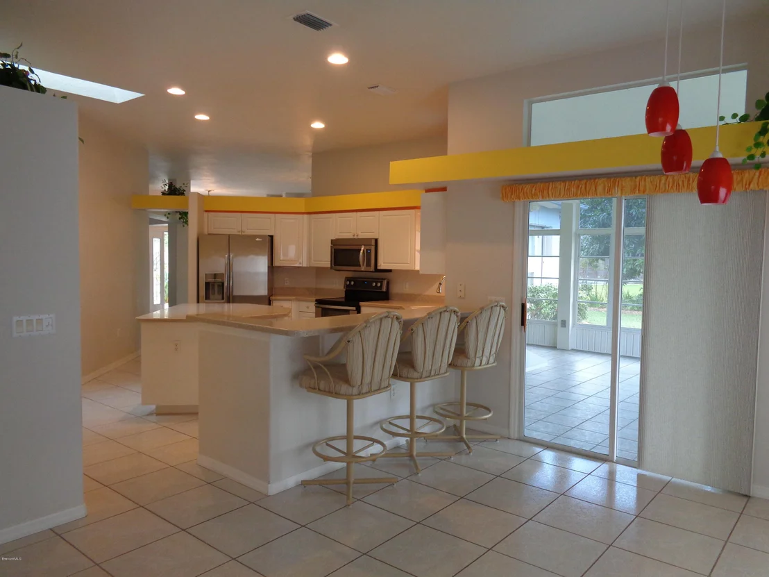 Photo of 892 Shoshone Lane