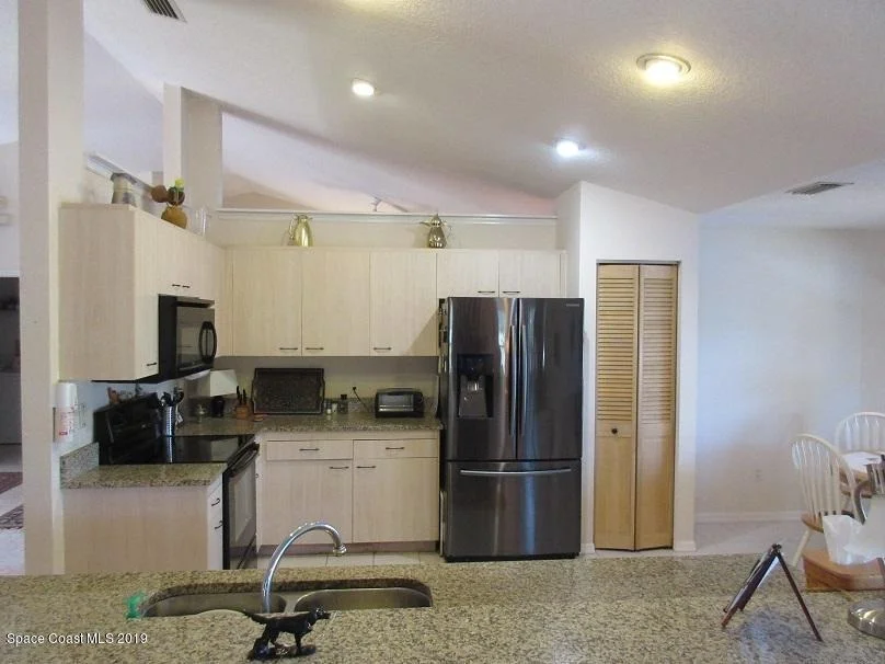 Photo of 1250 Ambra Drive