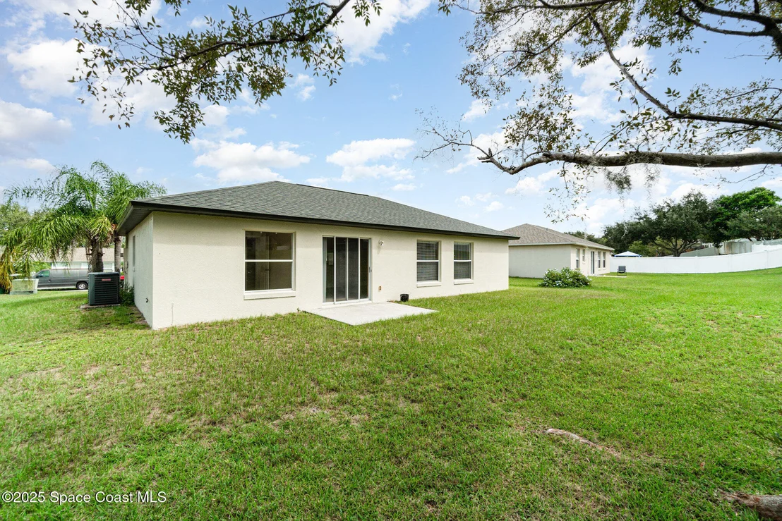 Photo of 11833 Foxglove Drive