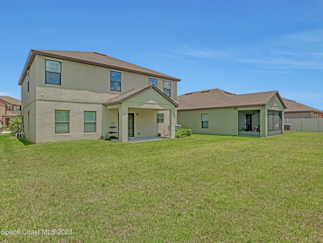 Photo of 1013 Musgrass Circle