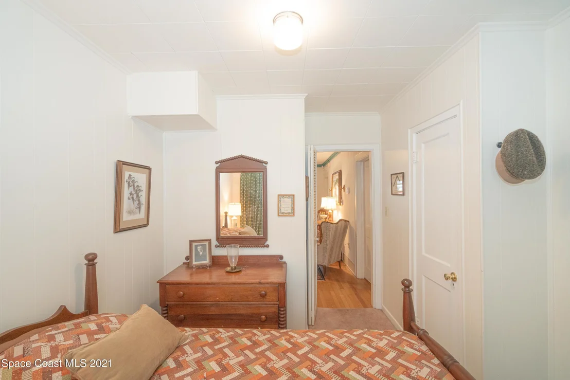 Photo of 27 Sweet Street