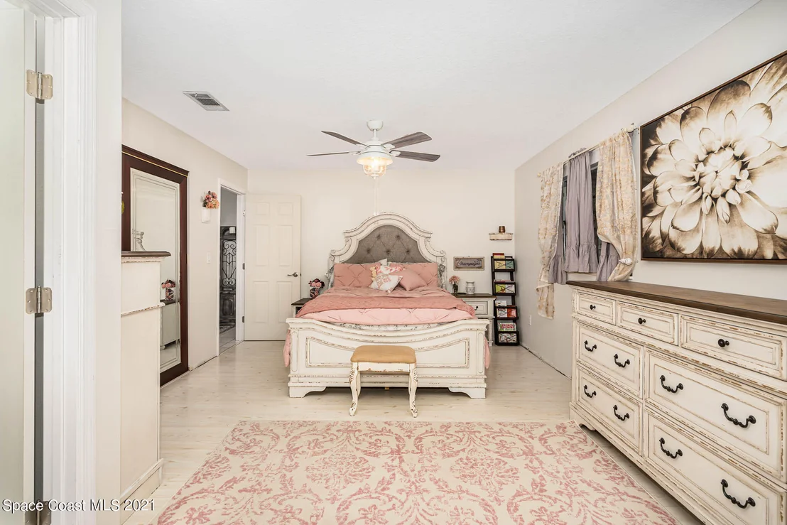 Photo of 525 Live Oak Street
