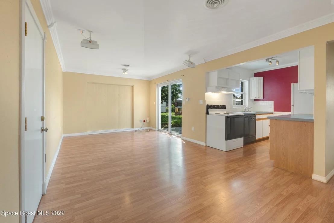 Photo of 4353 Sherwood Boulevard
