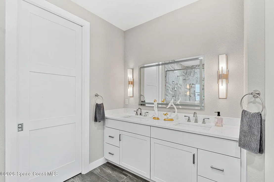Photo of 1752 N Central Avenue