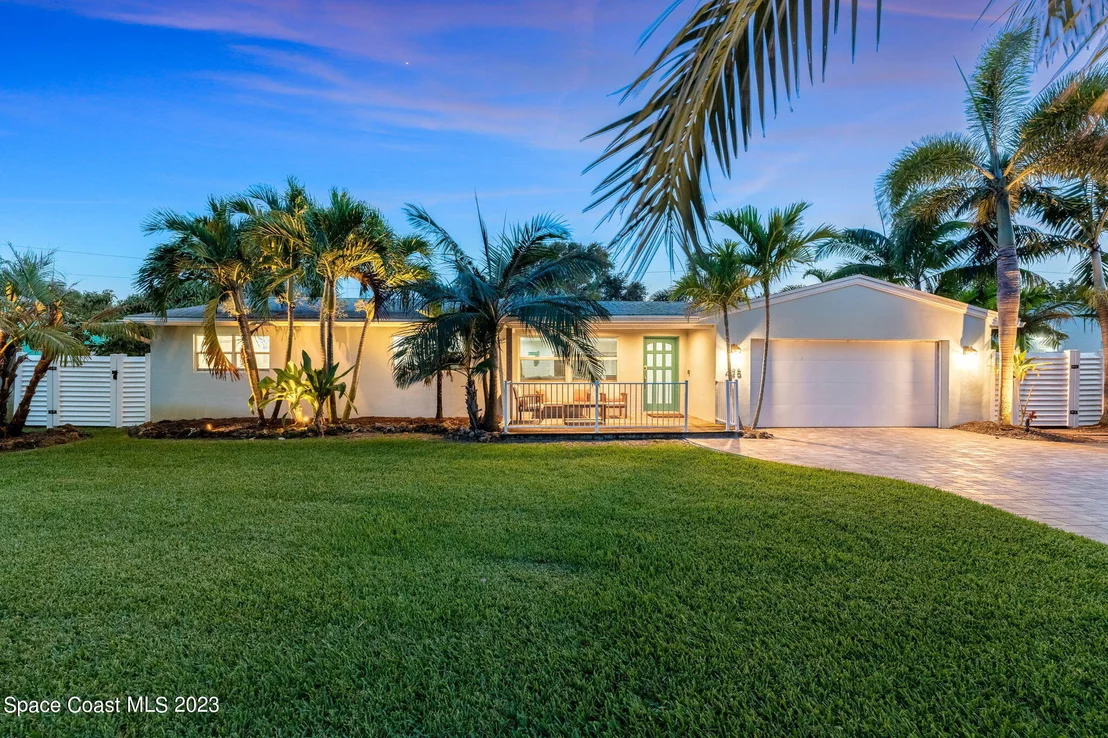 Photo of 425 Cinnamon Drive