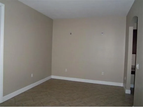 Photo of 2441 Delys