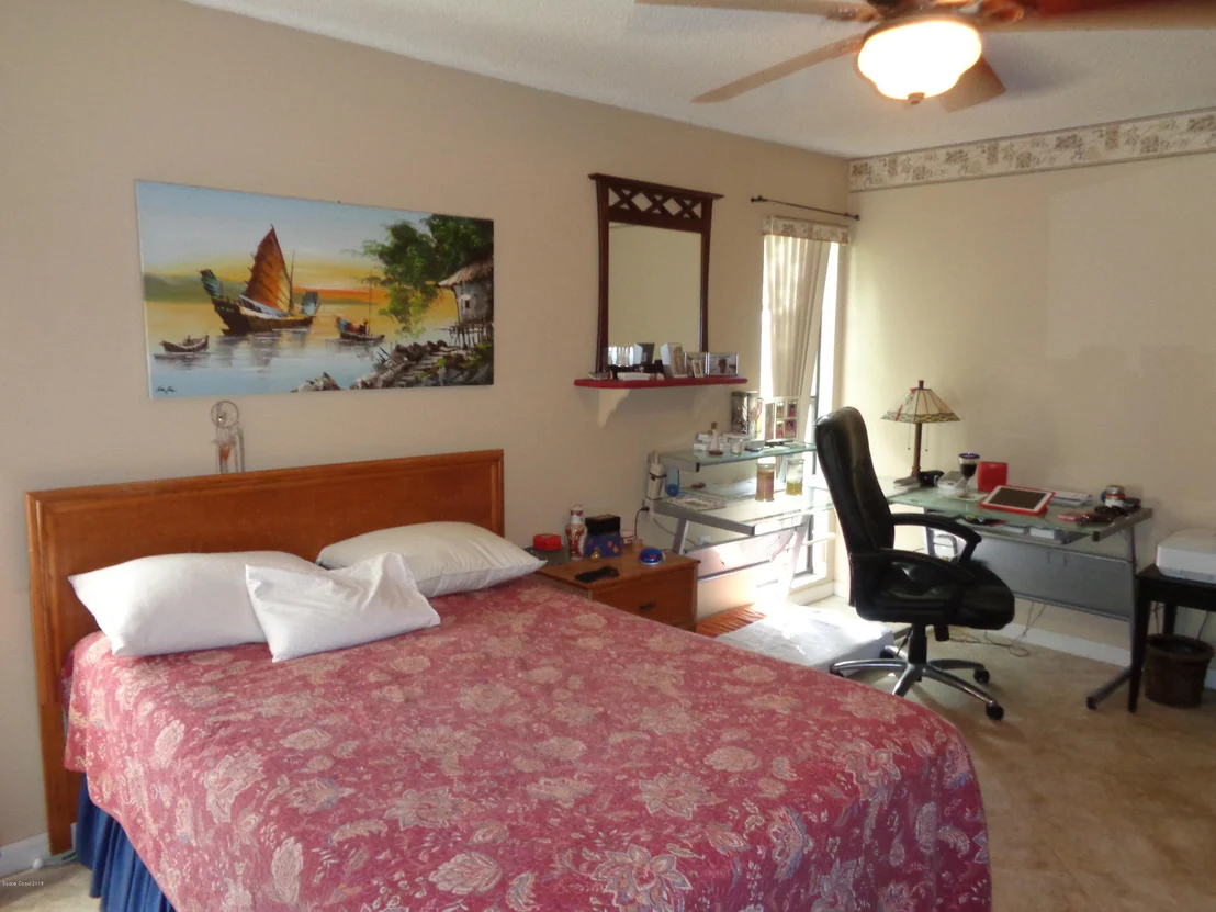 Photo of 425 Willow Tree Drive