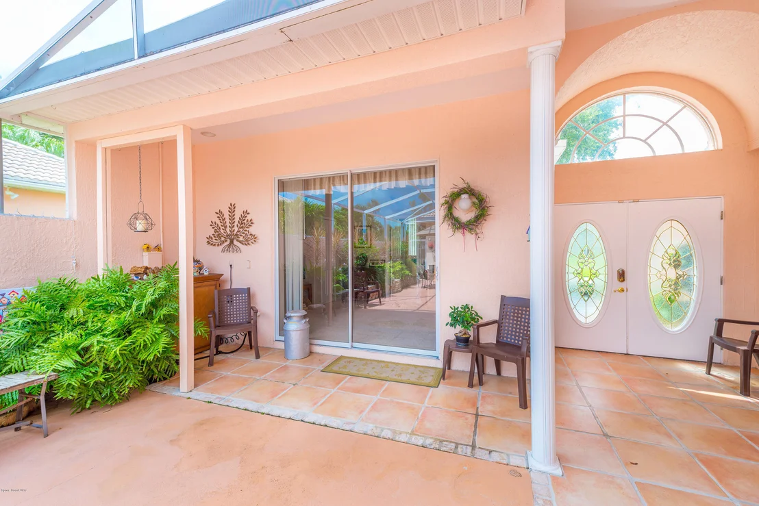 Photo of 919 Palm Brook Drive