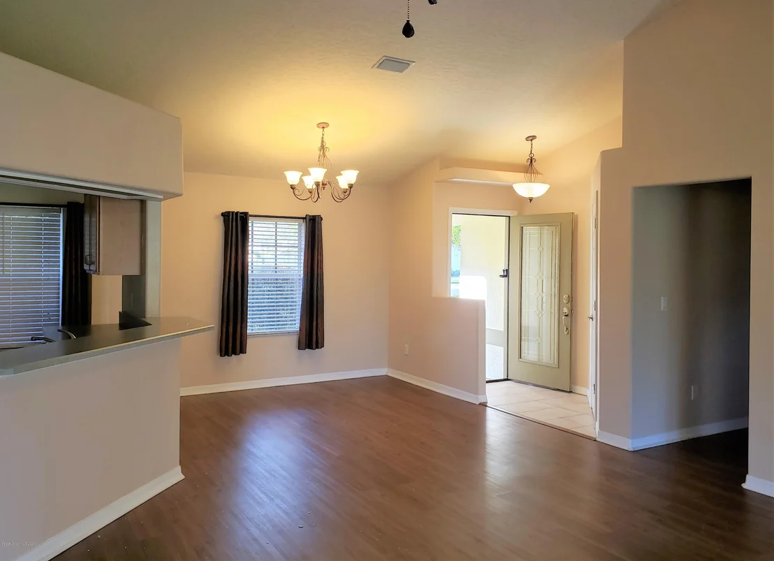 Photo of 2093 Woodfield Circle