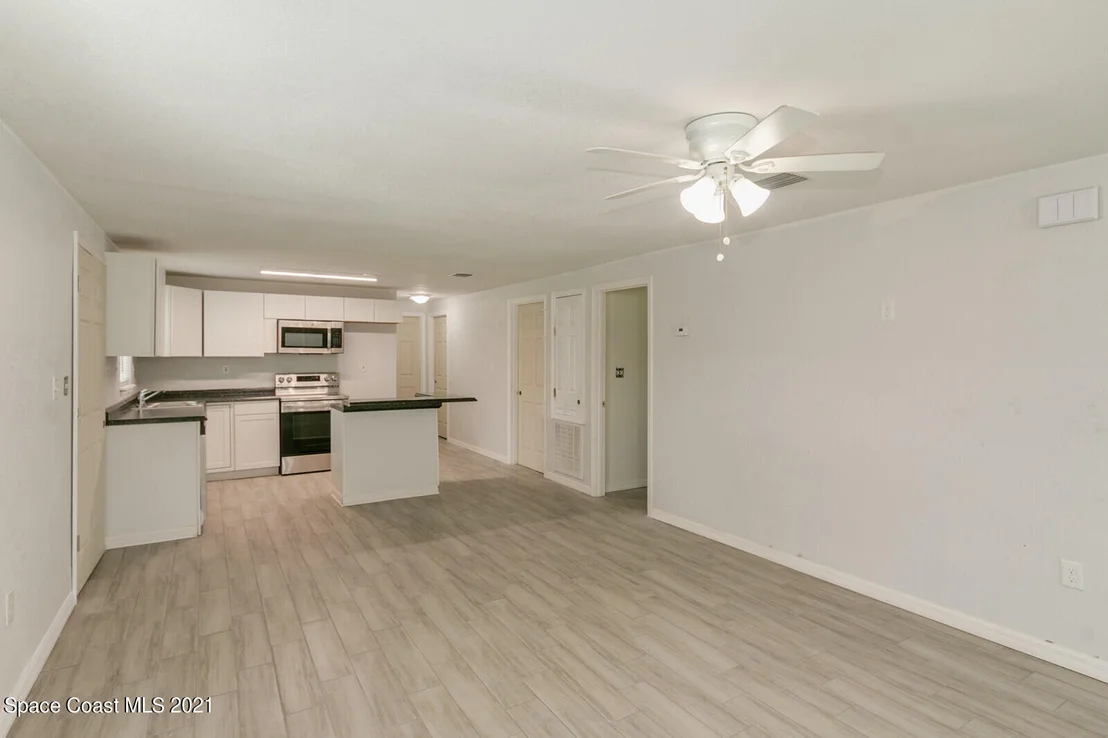 Photo of 2564 Myrtle Avenue