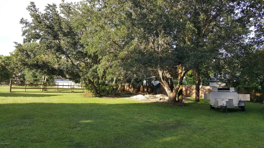 Photo of 1995 Cox Road