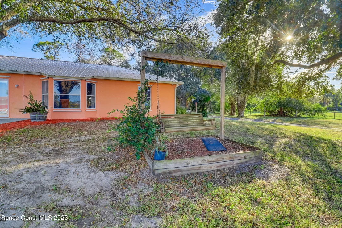 Photo of 4170 Grant Road