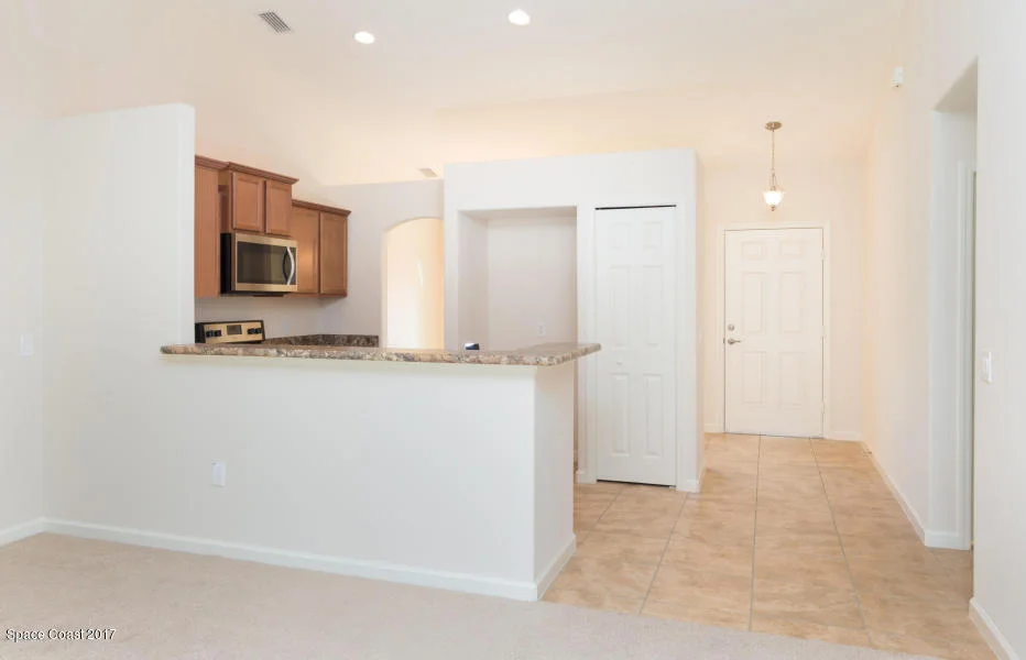 Photo of 5670 Holden Road
