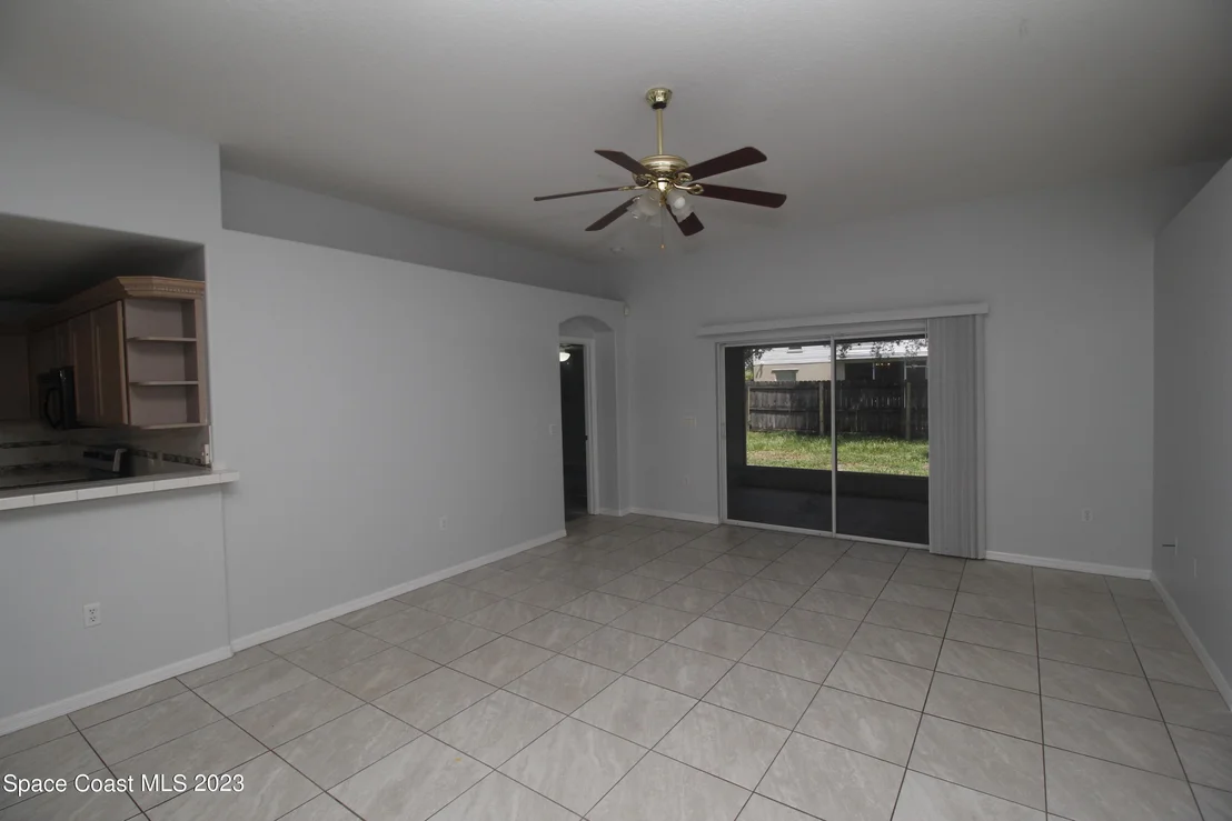 Photo of 3831 Jupiter Boulevard SE