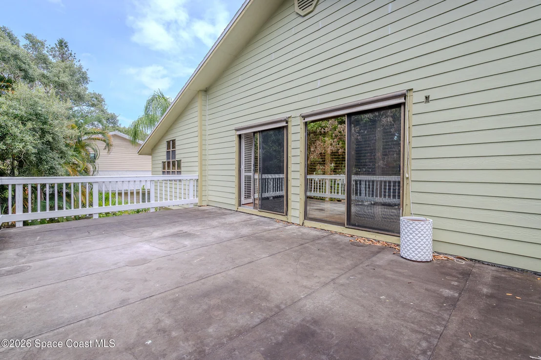 Photo of 5925 Riverside Drive