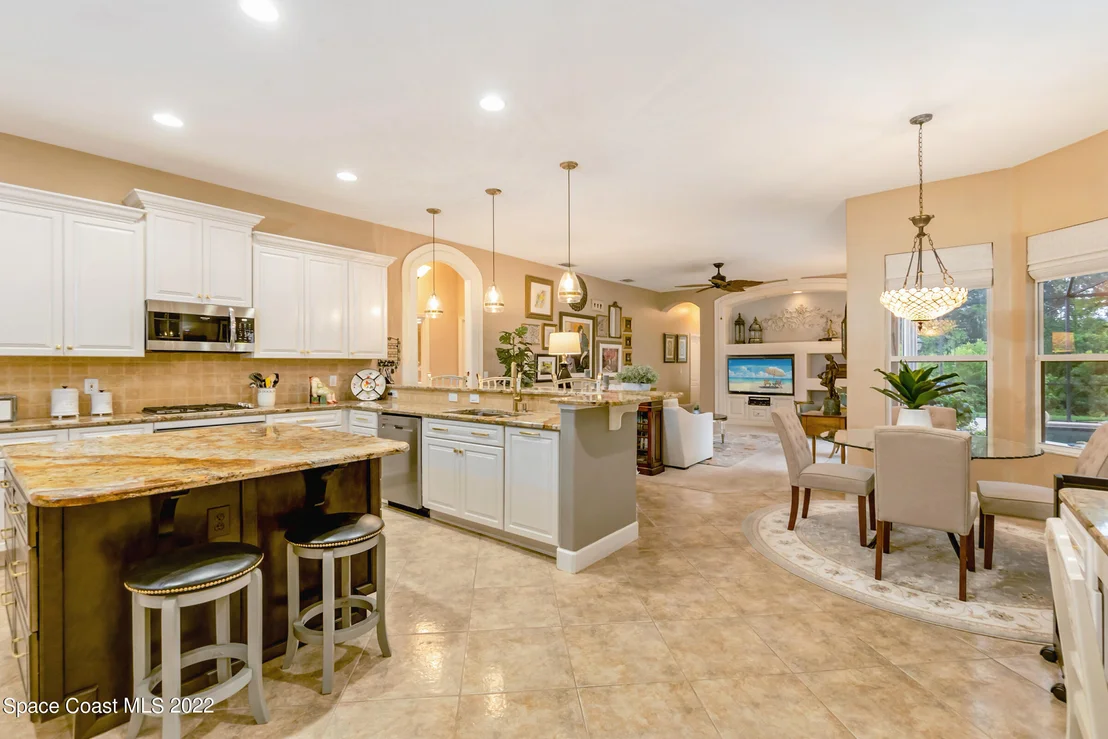 Photo of 3616 Peninsula Circle