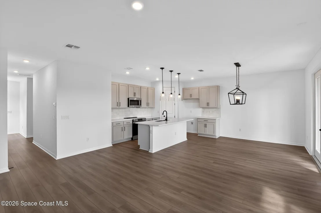 Photo of 4443 Masthead Avenue
