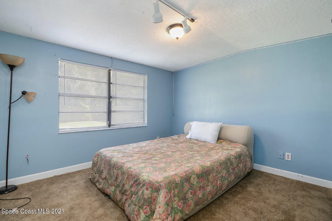 Photo of 2824 School Drive NE
