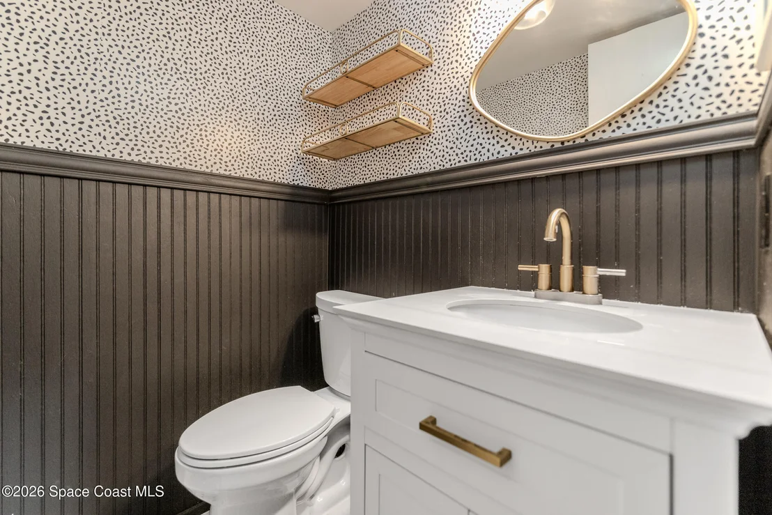 Photo of 5925 Riverside Drive