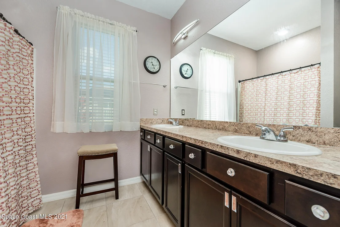 Photo of 187 Maple Drive