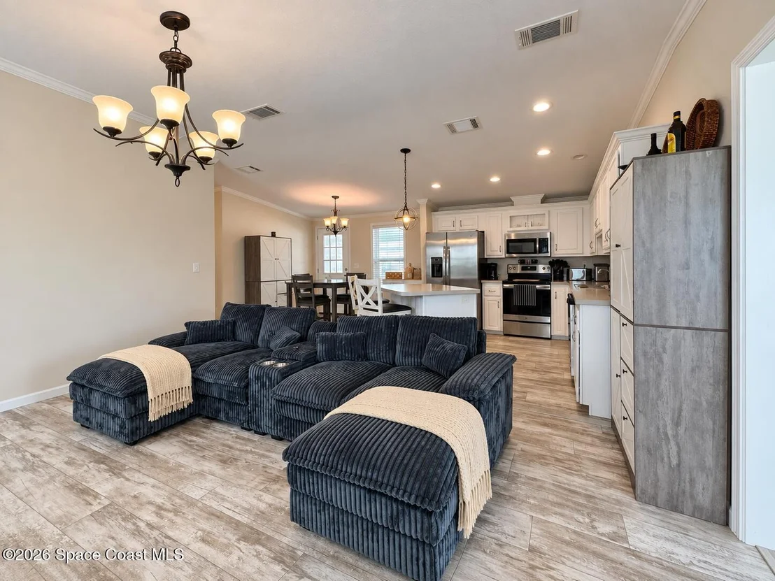 Photo of 923 Vireo Drive