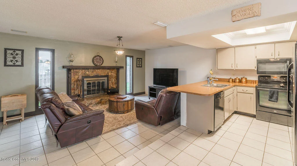 Photo of 979 Sable Lane