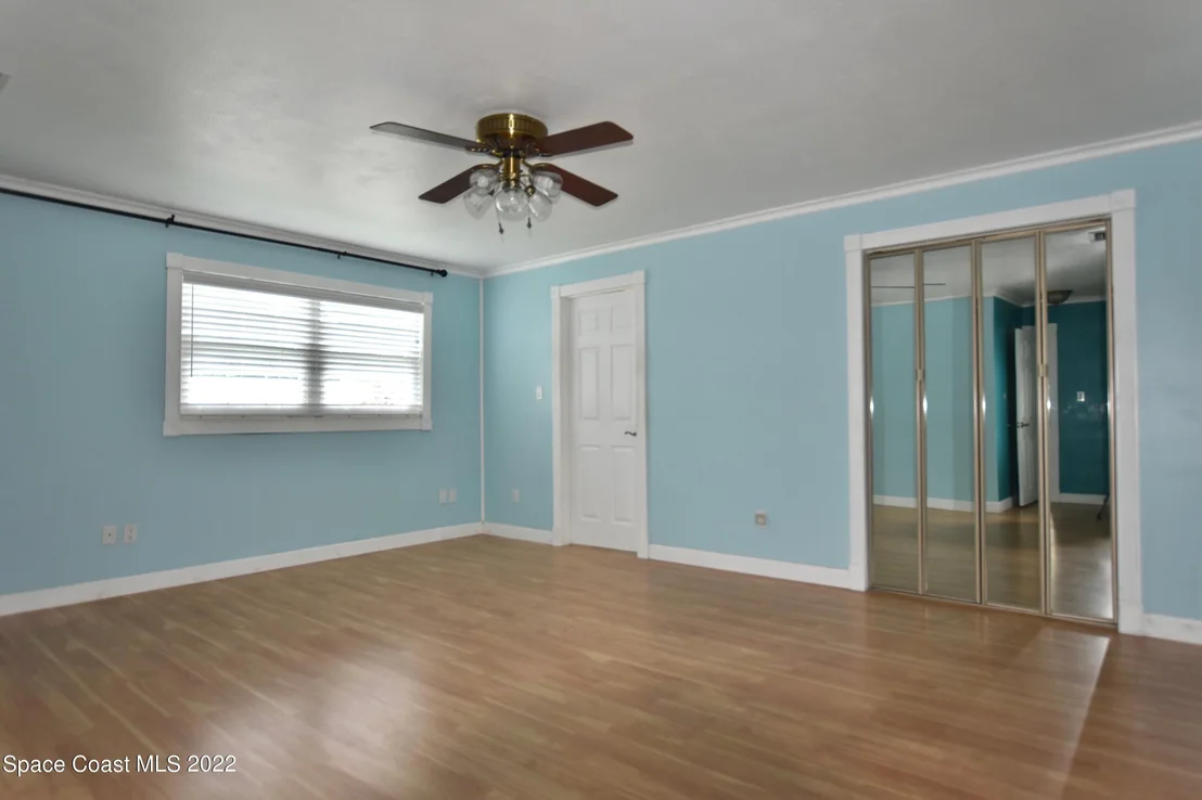 Photo of 977 Kings Post Road