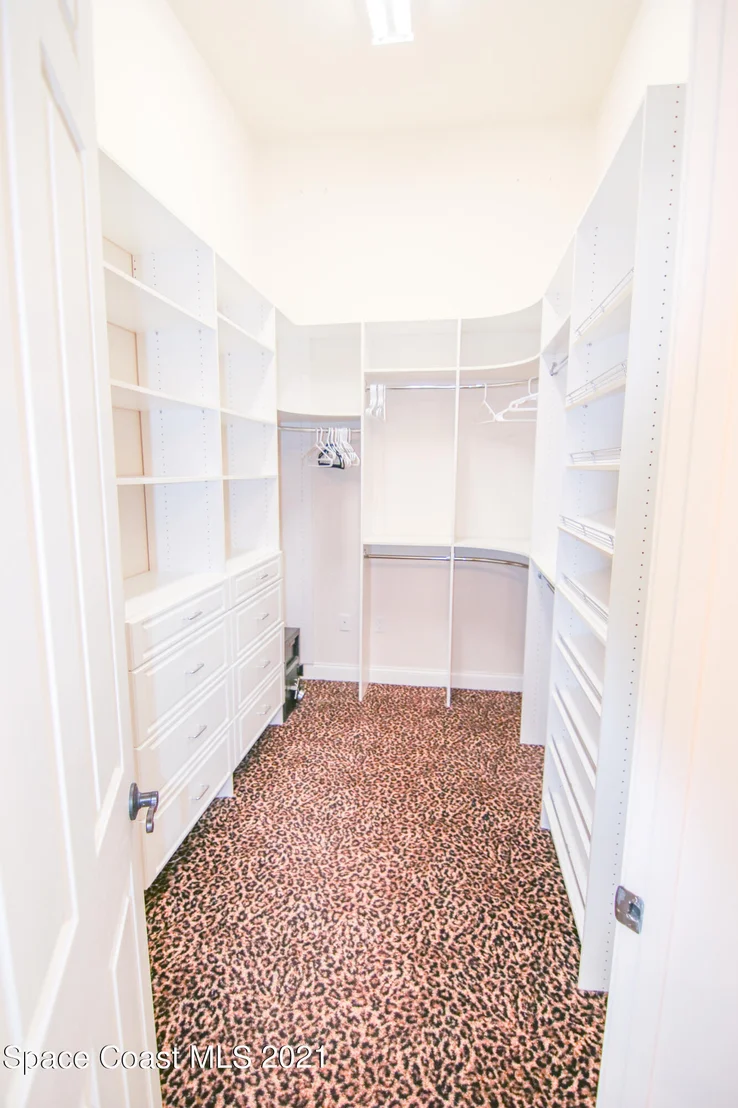 Photo of 228 Mclean Point