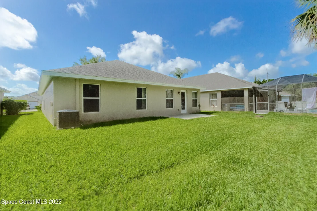 Photo of 2491 Stratford Pointe Drive