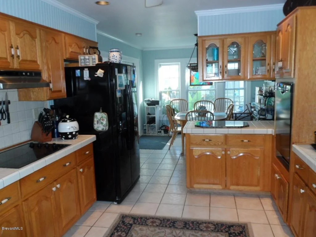 Photo of 211 8th Avenue