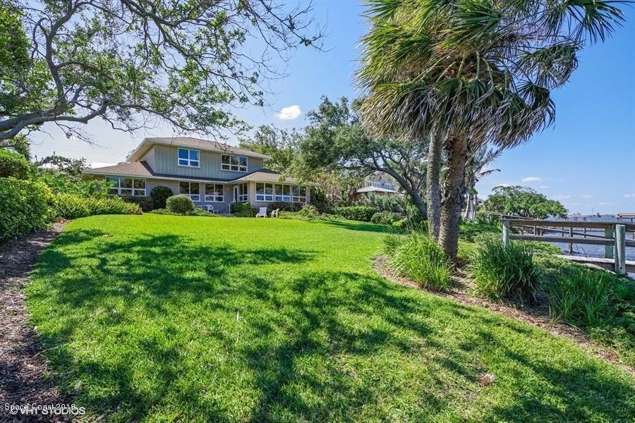Photo of 839 Indian River Drive