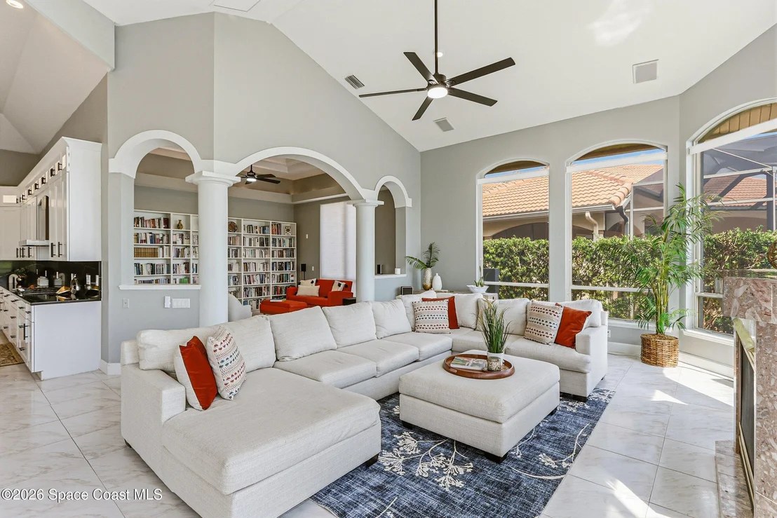 Photo of 699 Palmer Way