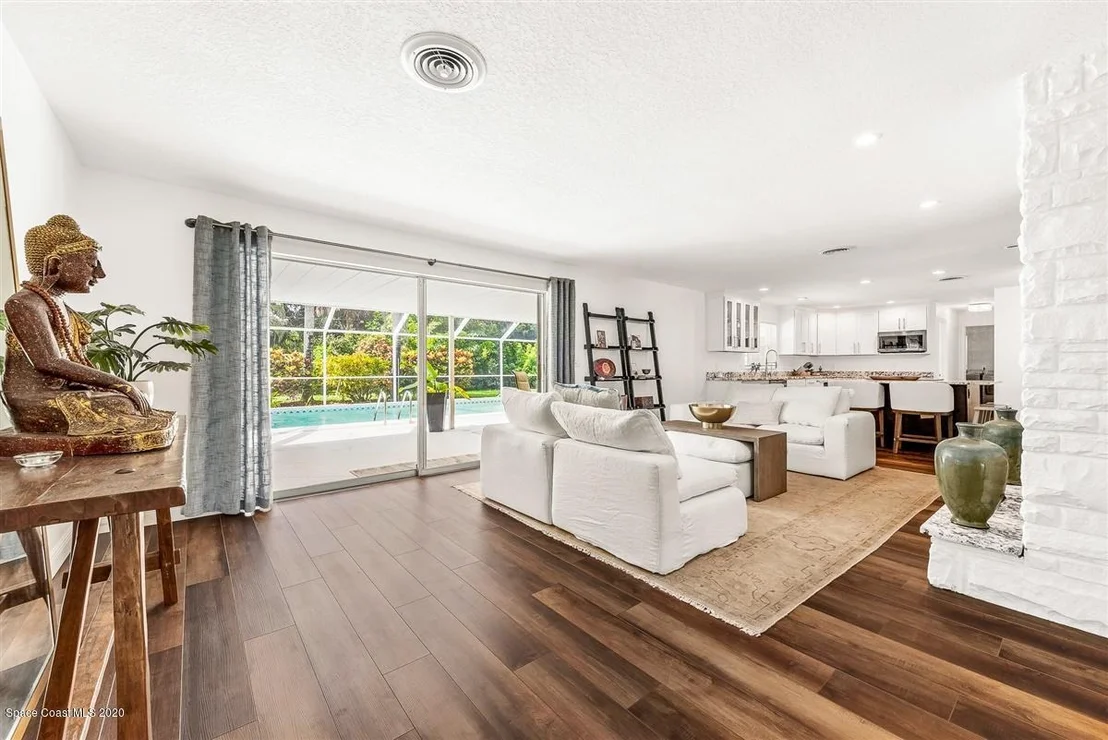 Photo of 705 Hibiscus Trail