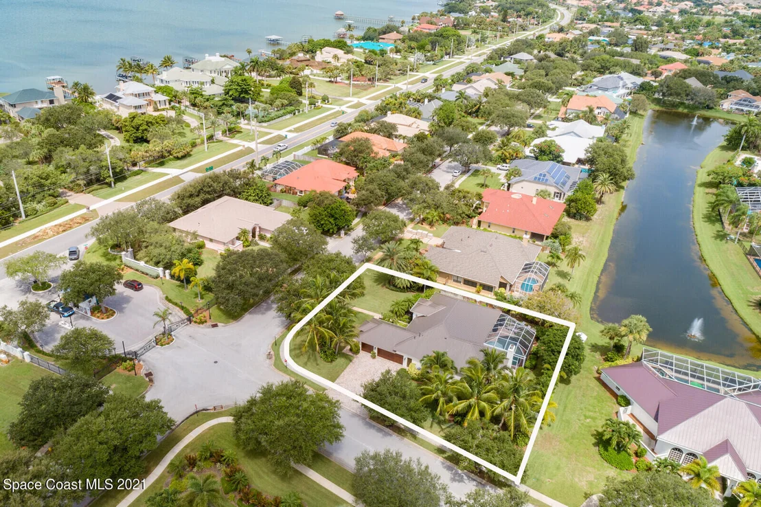 Photo of 800 Peregrine Drive