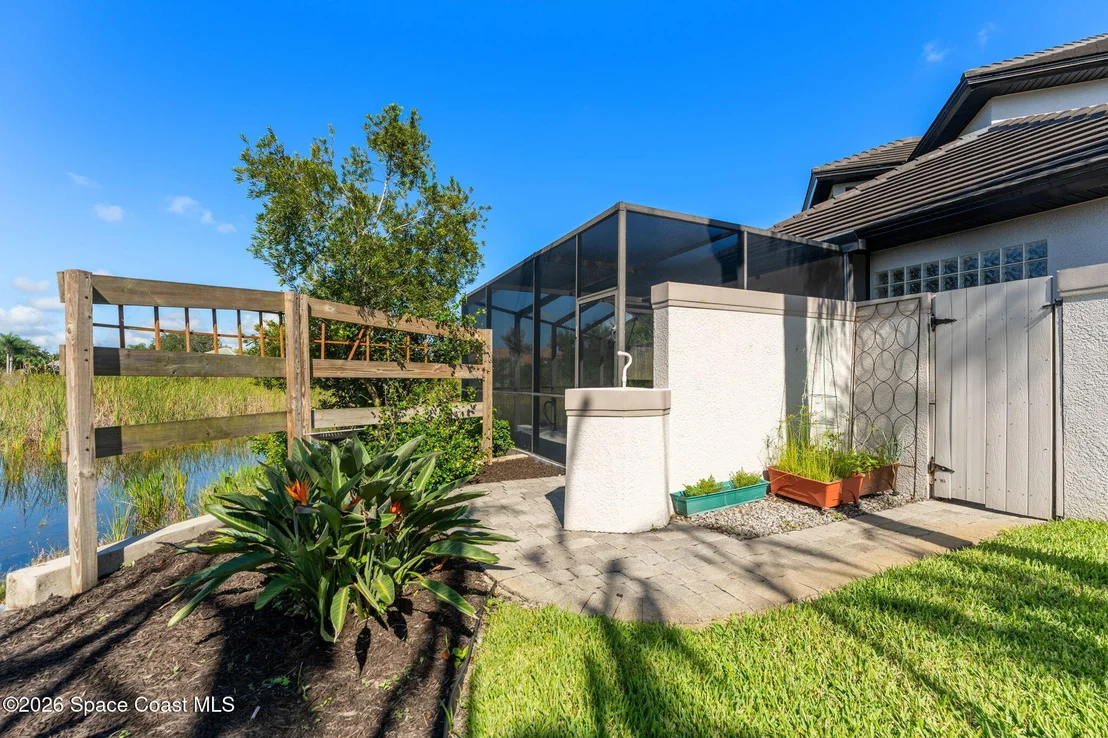 Photo of 804 Chatsworth Drive