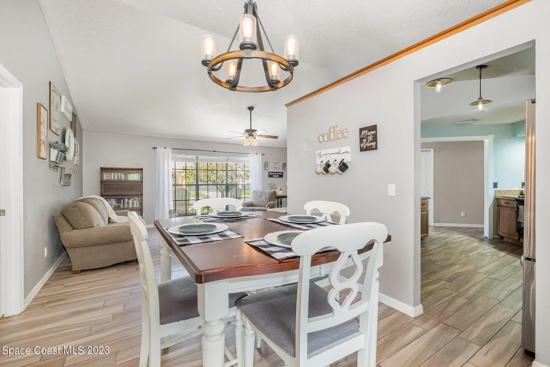 Photo of 938 Osprey Lane
