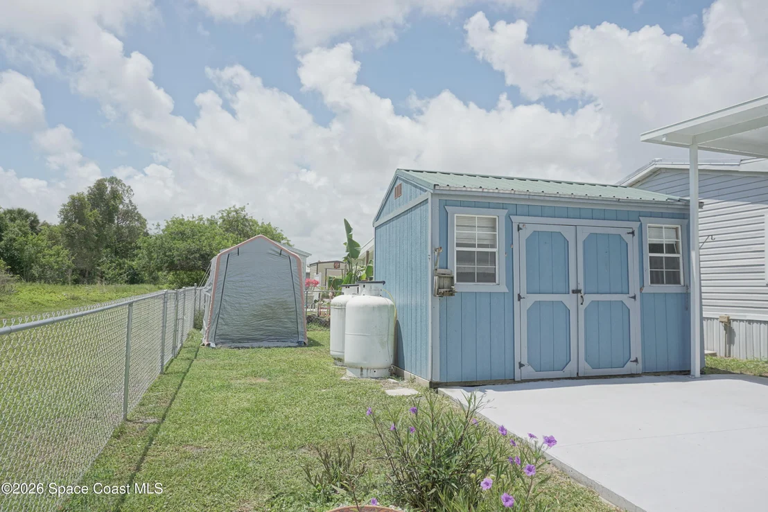 Photo of 1819 Seagrape Street NE