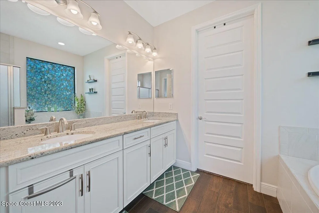 Photo of 7663 Poulicny Lane